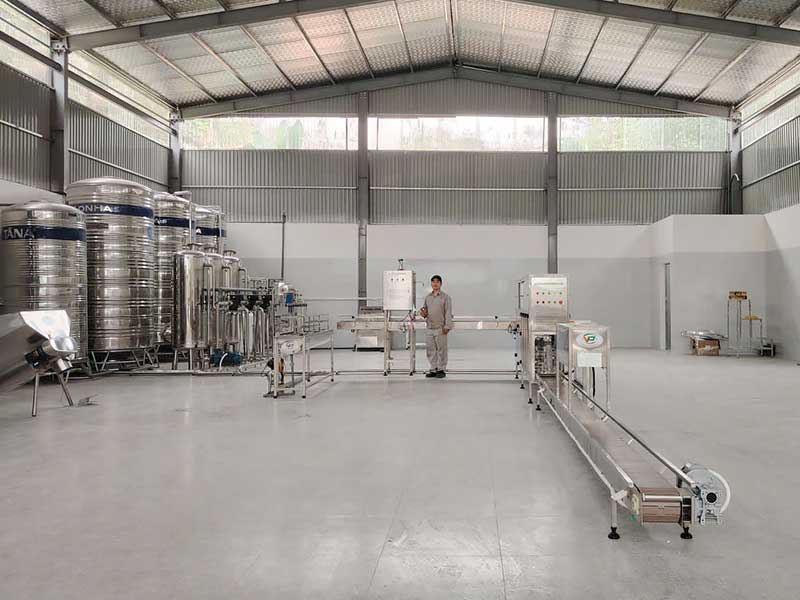 Bàn Giao Dây Chuyền Sản Xuất Nước Tinh Khiết Và Đá Sạch Tại Điện Biên
