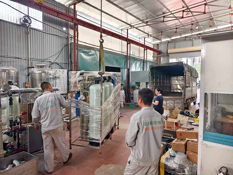 Vận Chuyển Hệ Thống Lọc Nước RO Công Nghiệp 1000L/h Đến Nghệ An
