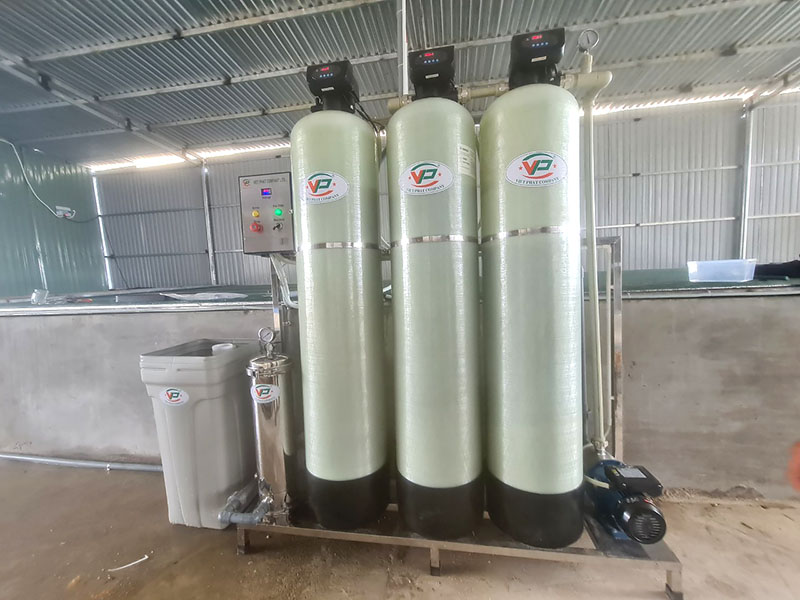 Bàn giao hệ thống lọc nước đầu nguồn công suất 2,5m3/h tại Kon Tum