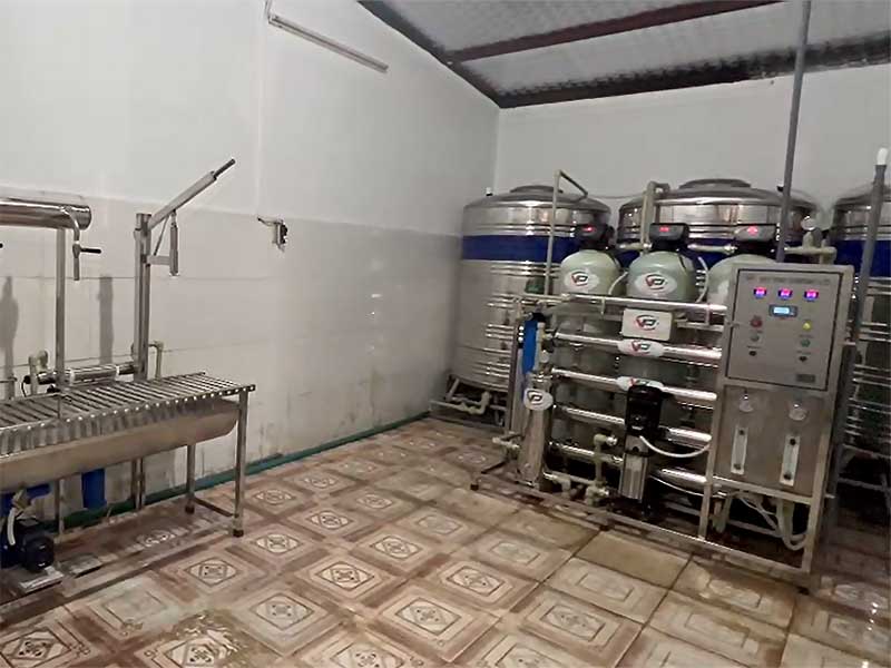 Bàn giao dây chuyền sản xuất nước đóng bình 1000l/h tại Lạng Sơn