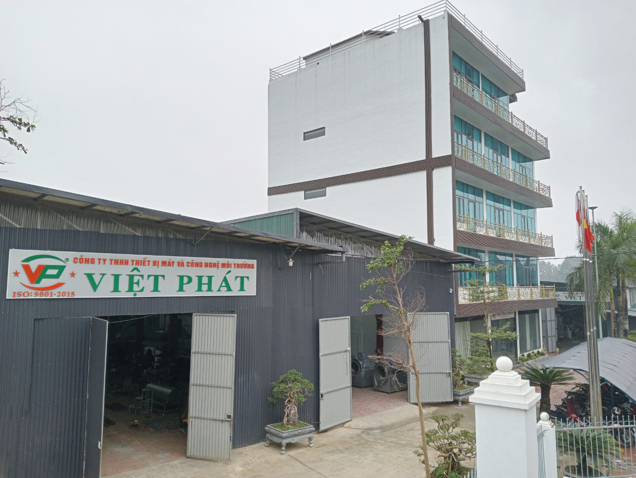 Máy xay đá công nghiệp Việt Phát